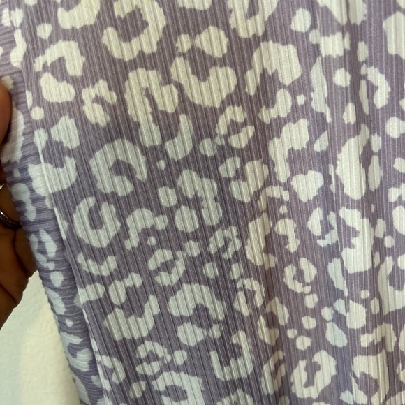 CULTURE CODE WILD SIDE
V-NECK DRESS 2X - Picture 5 of 8